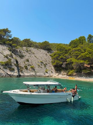 Life is better on the water. 🚤

#hvarisland #croatiafulloflife #...